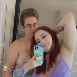 🍕𝒔𝒄𝒂𝒓𝒍𝒆𝒕 ♡ 𝑹𝒐𝒐𝒎𝒎𝒂𝒕𝒆𝒔 ♡