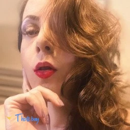 Sexy momma M1LF Rosie Big tits girl