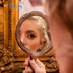 Estelle Exposed / LOVES SEXTING