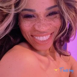 Goddess Rosie Reed 👑