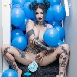 REBECCA CROW💙FREE PAGE