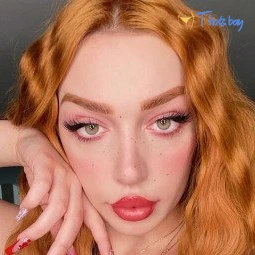 lacey loves cream pies 🥧