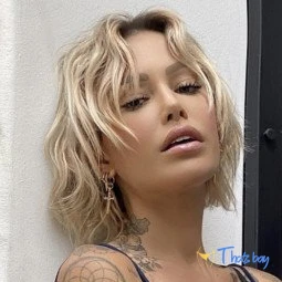 🇦🇺 Tina Louise