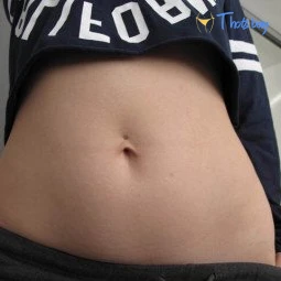 BeeBee Belly Button