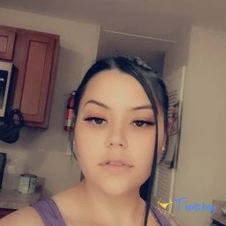 PRETTY ASS WHITE GIRL ⛓♥️