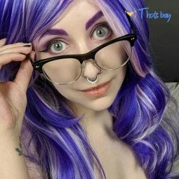 Nyxii 🎬Porn on wall🎥