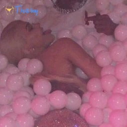 𝒩𝑜𝓊𝓂𝒾𝑒