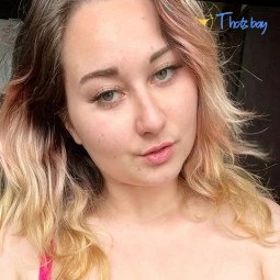 dani dezzi 😇 CHECK YOUR DMS 📩💚