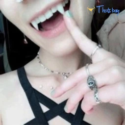 𝐹𝑒𝓂𝒹𝑜𝓂𝑜𝓂𝓂𝓎