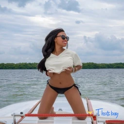 Chantel Étoile ~ Free