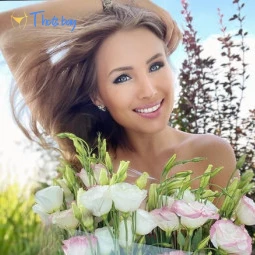 Loona VIP Sex Therapist