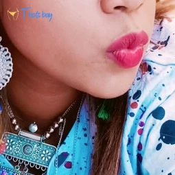 Priya Indian Hotwife (देसी माल)