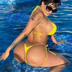 ★彡 🔥𝑲𝒂𝒓𝒍𝒊𝒕𝒂 🍆💦🍑彡★