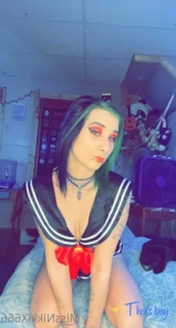 MissNikkiX666
