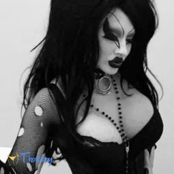 🖤 ℳ𝒶𝓂𝒾ℯ ℋ𝒶𝒹ℯ𝓈 🖤