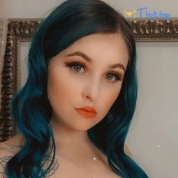 MistressAddi ⬇️🔞