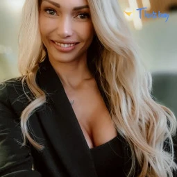 Roxy's, Your naughty mom😏