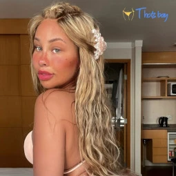 🍑🌴 Island Princess 🌴🍑