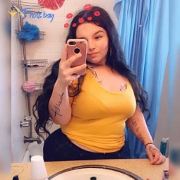 𝑫𝒆𝒃𝒃𝒊𝒆𝒆 😋💦