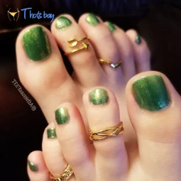 Athena's Feet