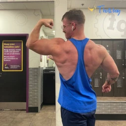 Deadlift 4 booty gains