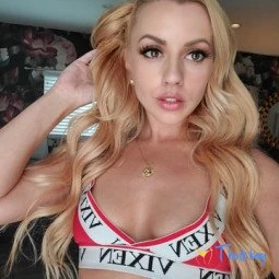 Lexi Belle