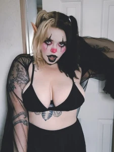 Lyssie Grant/Jiggles the clown