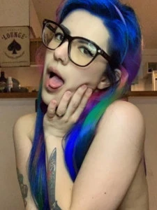 𝑷𝒐𝒏𝒚𝒕𝒂