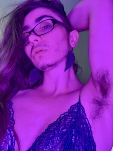 Hairy Kitten🐾Kisa Fae