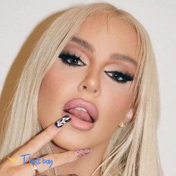 💗 tana mongeau